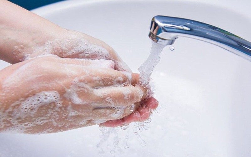 Lưu ý khi rửa tay để bảo vệ sức khỏe - Ảnh 2.