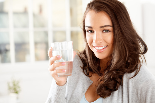 Uống nước ấm và nước lạnh đem lại lợi ích như thế nào cho sức khỏe - Ảnh 3.