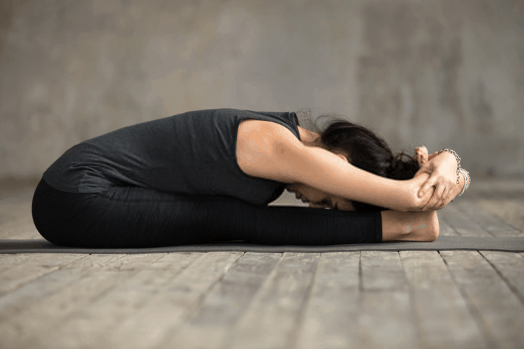 9 bài tập Yoga tốt cho tử cung có thể bạn chưa biết - Ảnh 3.