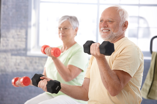 Tập luyện sức khỏe thể chất ở người cao tuổi mùa hè - thu - Ảnh 2.