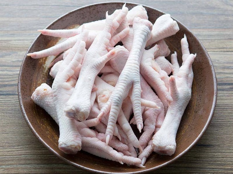Chân gà bao nhiêu calo? Ăn chân gà có tốt không? - Ảnh 1. Chân gà bao nhiêu calo? Ăn chân gà có tốt không? - Ảnh 1.