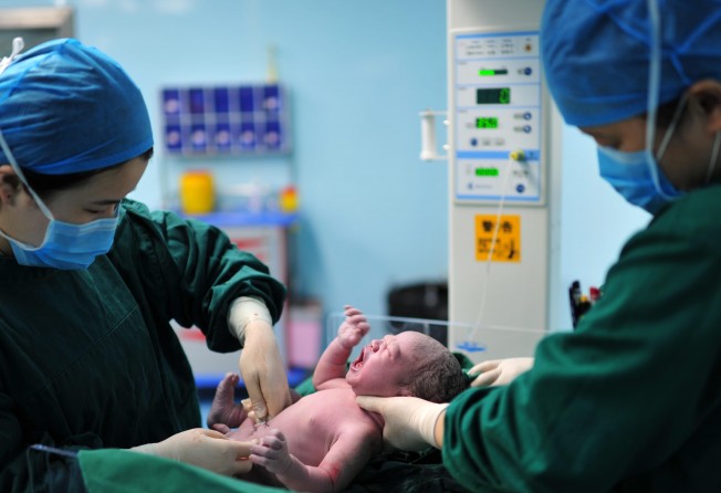 Sinh thường phải rạch tầng sinh môn? Gợi ý cách đẻ thường không bị rạch cho mẹ bầu - Ảnh 4.