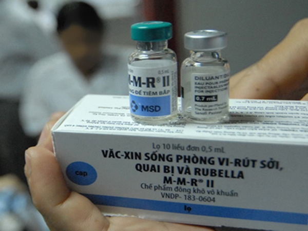 vắc xin quai bị MMR II