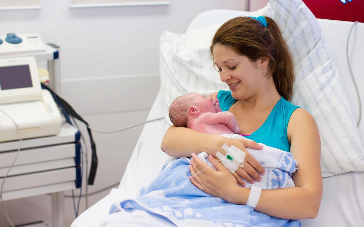 Sau sinh bao lâu thì hết sản dịch? Mẹ sau sinh cần lưu ý gì khi còn sản dịch?