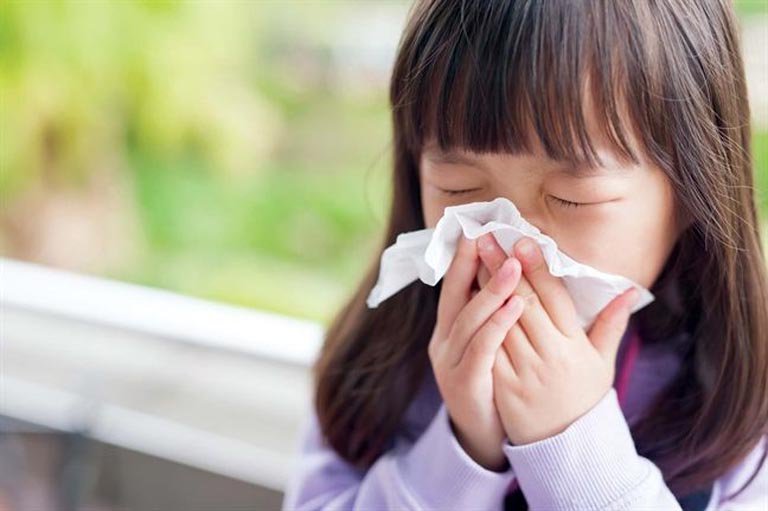 Những thói quen không tốt khiến trẻ bị bệnh tai mũi họng và cách phòng tránh - Ảnh 3.