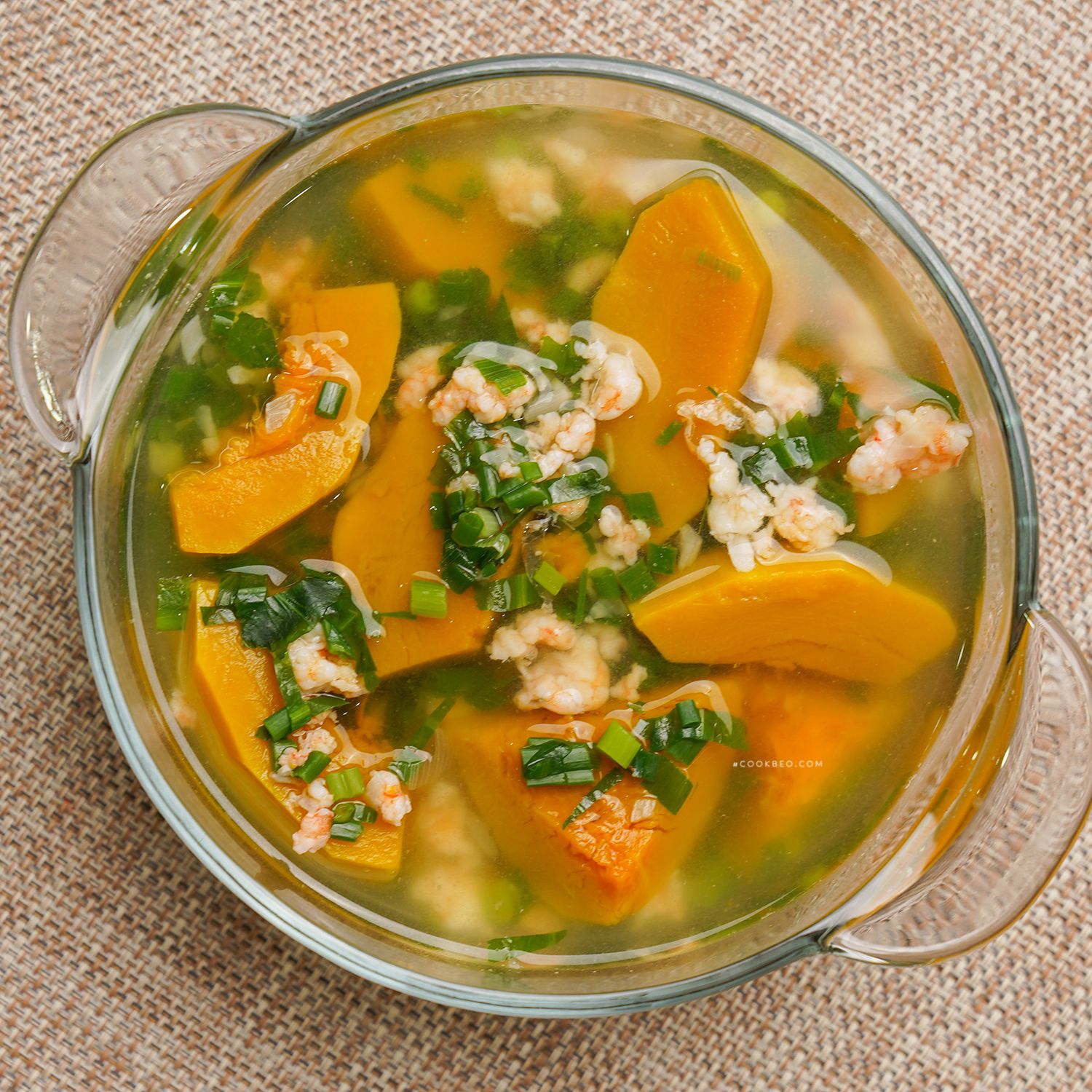 Tôm nấu với bí đỏ được không? - Ảnh 3.