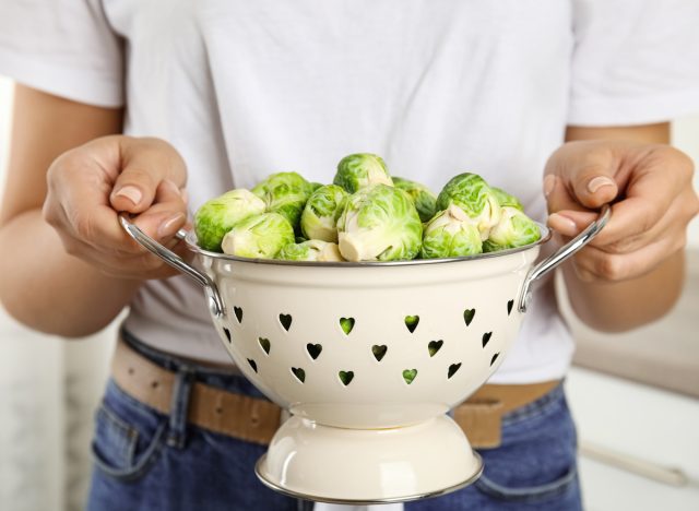 5 loại rau tốt nhất giúp giảm cholesterol trong máu giảm nguy cơ đột quỵ mùa hè - Ảnh 6.