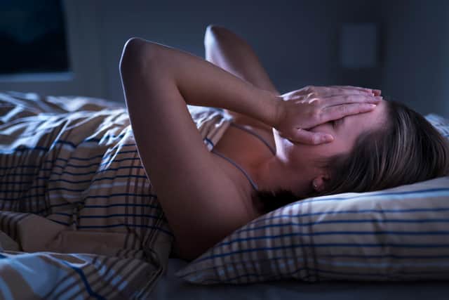 Thường xuyên giật mình khi ngủ có nguy hiểm không? - Ảnh 3.