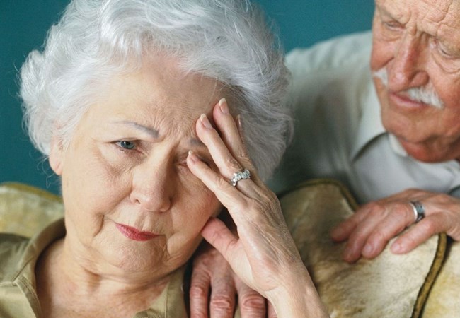 Những triệu chứng bệnh Alzheimer bạn có thể không để ý - Ảnh 1.