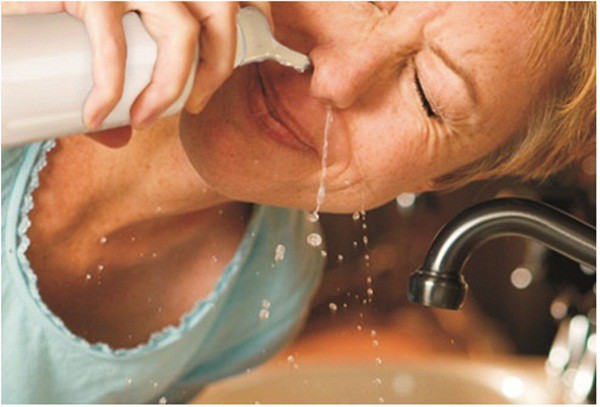 Hướng dẫn 6 bước rửa mũi đúng cách để giảm triệu chứng cảm lạnh và dị ứng - Ảnh 3.