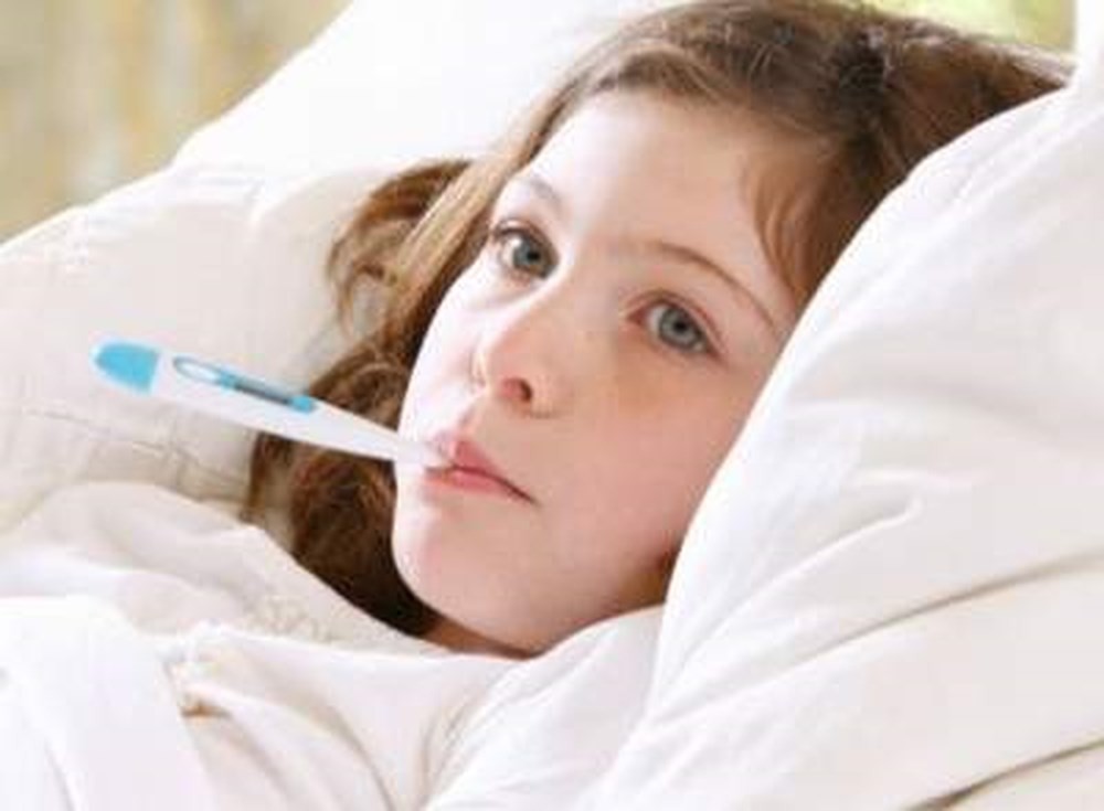 Cha mẹ chú ý cách phòng bệnh hô hấp ở trẻ em vào mùa Đông - Ảnh 3.
