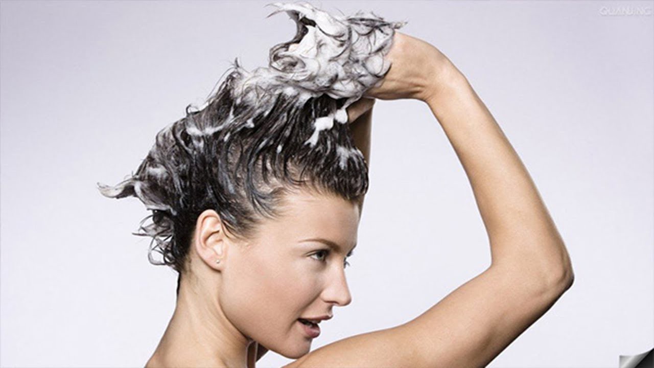 6 cách tẩy màu tóc nhuộm tại nhà an toàn, hiệu quả