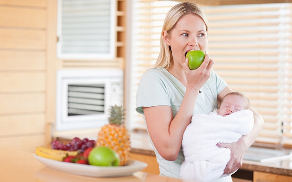phụ nữ sau sinh không nên ăn rau gì