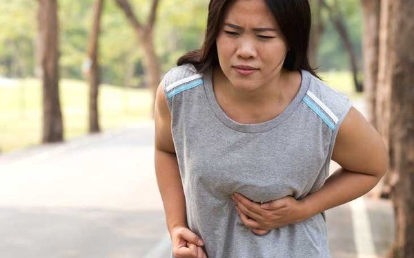 Ngủ dậy bị đau ngực có phải là triệu chứng của bệnh tim mạch?