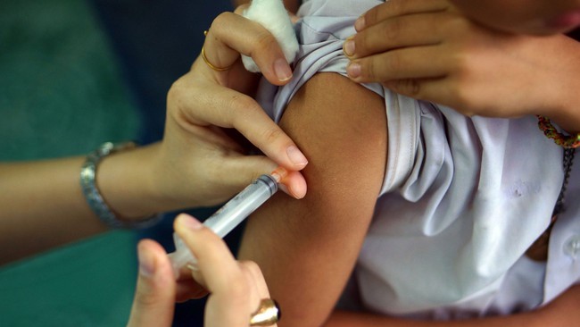 Những ảnh hưởng của bệnh cảm cúm tới trẻ nhỏ và trẻ sơ sinh nguy hiểm đến thế nào? - Ảnh 2.