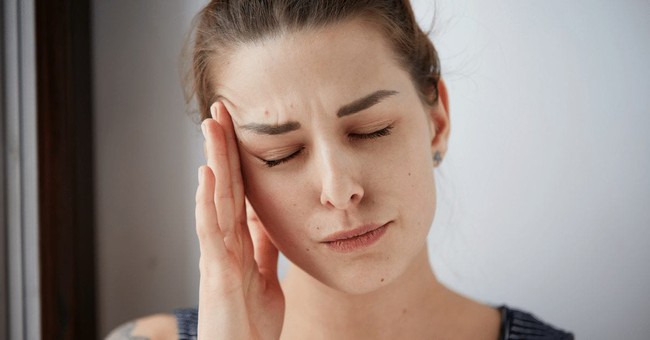 Đau nhức đầu khi bị cảm cúm: Dấu hiệu suy nhược khi bị bệnh và cách khắc phục - Ảnh 3.