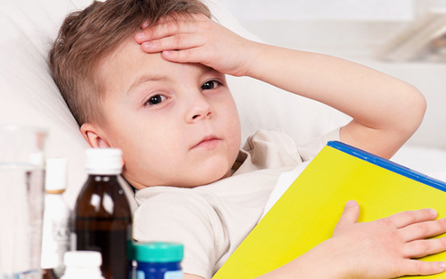 Cảm cúm ở trẻ nhỏ: Những lưu ý khi điều trị và chăm sóc trẻ bị cảm cúm - Ảnh 2.