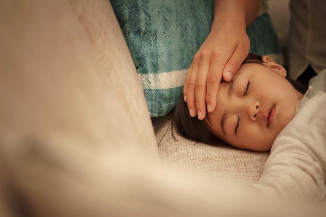 Cảm cúm ở trẻ nhỏ: Những lưu ý khi điều trị và chăm sóc trẻ bị cảm cúm - Ảnh 4.