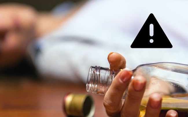 Cục trưởng Cục An toàn thực phẩm cảnh báo một số loại rượu tự ngâm có chứa độc tố rất mạnh! - Ảnh 2.