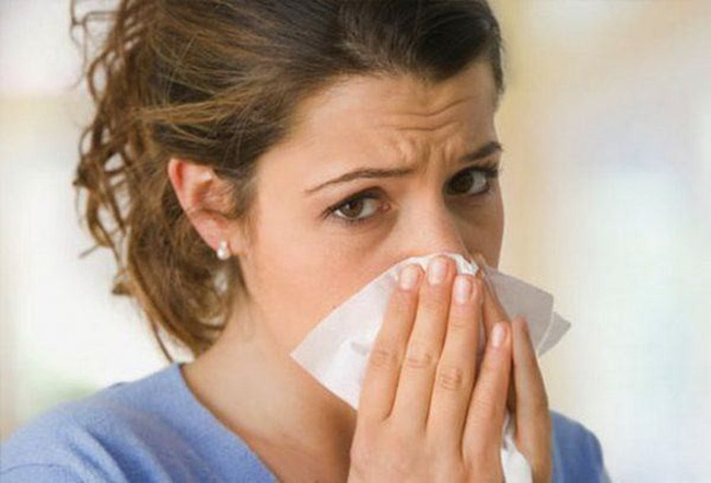 Vì sao bệnh viêm xoang gây nghẹt mũi và điếc mũi? - Ảnh 1.
