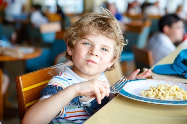 Mùa thu đừng cho trẻ ăn những thực phẩm này nếu không muốn làm hại sức khỏe bé - Ảnh 4.