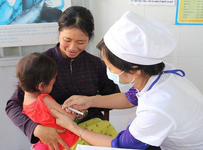 Những điều cha mẹ cần lưu ý khi tiêm vaccine phòng sởi ở trẻ nhỏ - Ảnh 3.