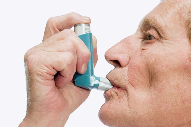 Phương án đối phó với chất nhầy đường thở do COPD từ chuyên gia - Ảnh 2.
