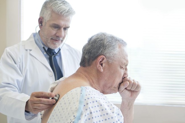 Ho kéo dài khi bị COPD: Phân tích nguyên nhân, hướng phòng ngừa và điều trị - Ảnh 1.