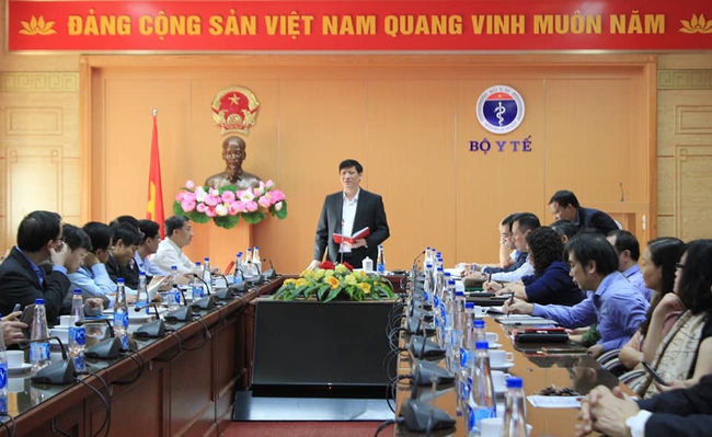 Bộ trưởng Bộ Y Tế Nguyễn Thanh Long: Nguy cơ đại dịch COVID-19 xuất hiện vẫn luôn thường trực - Ảnh 1.