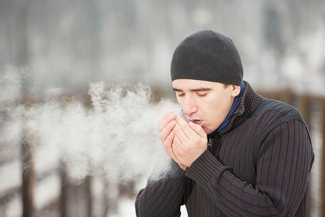 Mùa đông ảnh hưởng như thế nào đến bệnh hen suyễn và biện pháp ngăn ngừa hen suyễn trong mùa lạnh - Ảnh 3.