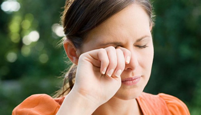 Chớ khinh suất khi bị đau nhức mắt, nguyên nhân và cách điều trị đau mắt - Ảnh 2.