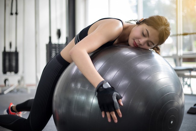 Lưu ý 8 việc không nên làm khi tập gym để có thể tăng hiệu quả tập luyện - Ảnh 2.
