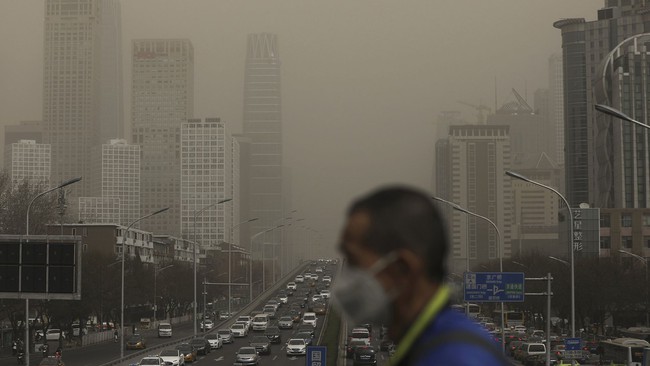 Những tác hại của ô nhiễm không khí tới cuộc sống và sức khỏe con người - Ảnh 1.