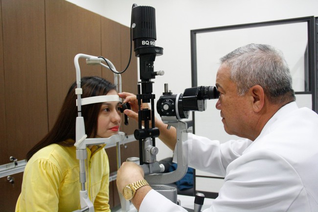 Những điều cần biết về chăm sóc sau phẫu thuật cận thị - Ảnh 6.