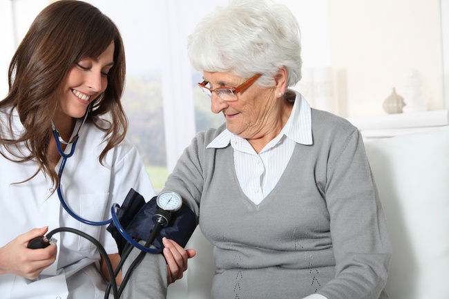 Gợi ý biện pháp điều trị cao huyết áp ở người cao tuổi hiệu quả nhất - Ảnh 4.