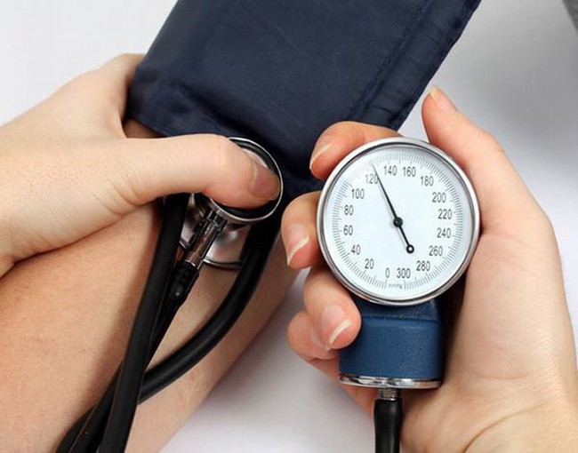 Huyết áp thấp là bao nhiêu? Những điều cần biết về huyết áp thấp - Ảnh 1.