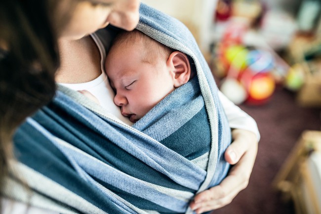 Có nên quấn chũn cho trẻ sơ sinh khi ngủ? Lưu ý gì khi quấn khăn cho trẻ - Ảnh 4.