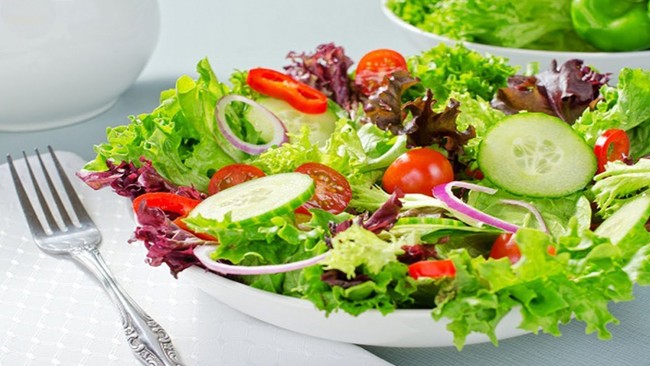 Hướng dẫn chế biến các món salad giảm cân cho chị em nhanh lấy lại vóc dáng thon gọn - Ảnh 3.