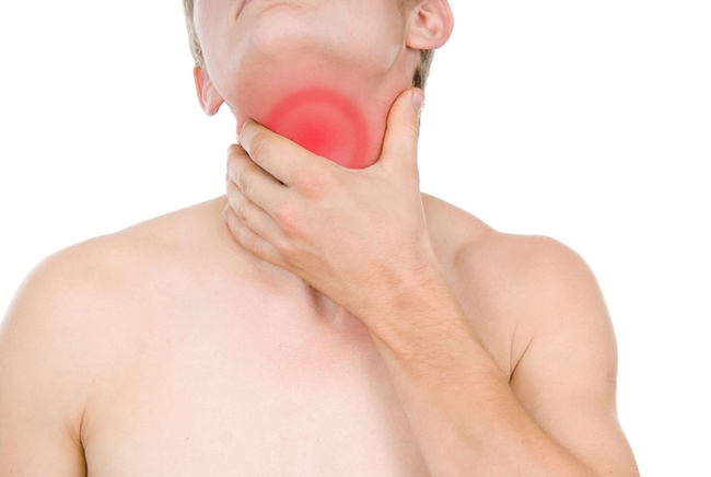 Các triệu chứng ung thư vòm họng thường gặp, phương pháp chẩn đoán và cách phòng ngừa - Ảnh 1.