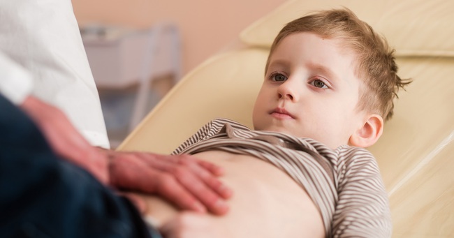 Viêm ruột thừa ở trẻ em: Nguy hiểm nếu không điều trị kịp thời! - Ảnh 1.