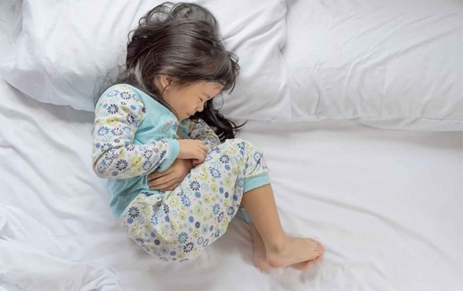 Viêm ruột thừa ở trẻ em: Nguy hiểm nếu không điều trị kịp thời! - Ảnh 2.