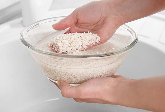 Cách chọn và bảo quản gạo kiểu này, cả tháng không sợ bị mốc, hỏng   - Ảnh 2.