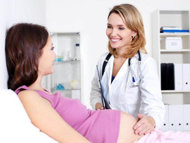 Khó thở khi mang thai: Nguyên nhân và cách xử lý - Ảnh 2.