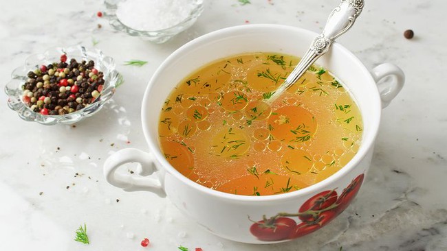9 thực phẩm và đồ uống giúp làm dịu các triệu chứng cảm cúm - Ảnh 2.