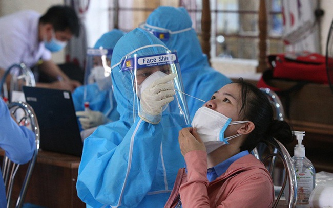 Dịch COVID-19 có dấu hiệu tái bùng phát tại Châu Á, ghi nhớ ngay các triệu chứng bệnh mới nhất - Ảnh 1.