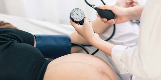 Tăng huyết áp thai kỳ làm tăng nguy cơ bị sa sút trí tuệ - Ảnh 1.