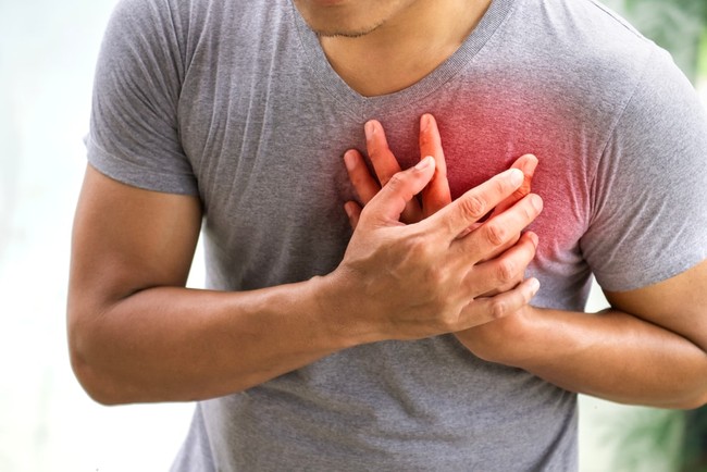 Dấu hiệu cho thấy bạn cần nhanh chóng đi khám tim mạch - Ảnh 2.
