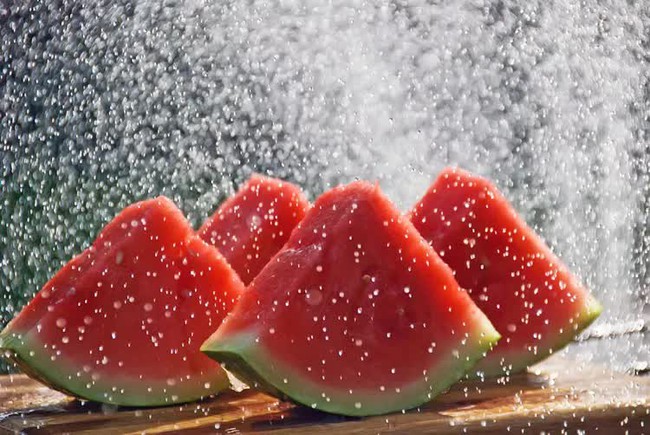15 thực phẩm giúp cơ thể giữ nước hiệu quả mùa nắng nóng - Ảnh 5.