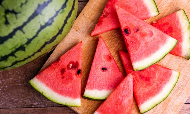 Khó tiêu trong mùa hè: Hãy thử 8 thực phẩm giải nhiệt này để giảm triệu chứng - Ảnh 6.