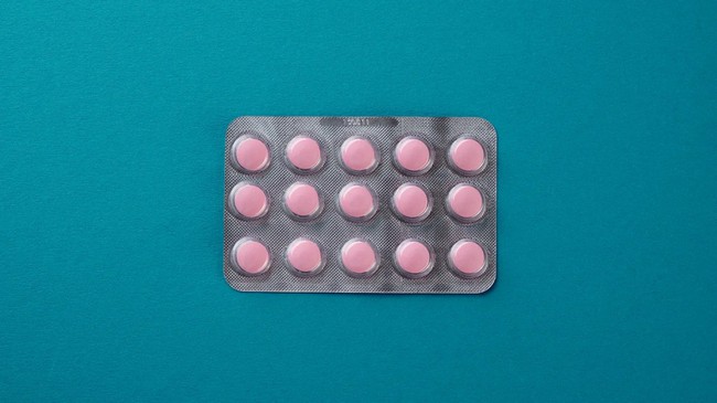 Chân tay dễ bị bầm tím do đâu? Da bị bầm tím thiếu chất gì? - Ảnh 1.